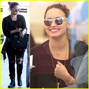 Demi Lovato Jets Out of LAX Before First Neon Lights Tour Stop!