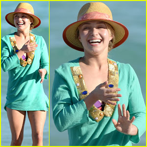Hayden Panettiere Soaks Up the Sun with Family in Miami Beach