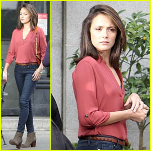 Italia Ricci: Red Hot for 'Chasing Life' Filming!