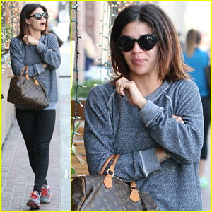 Jessica Szohr Steps Out After Aaron Rodgers Dating Rumors