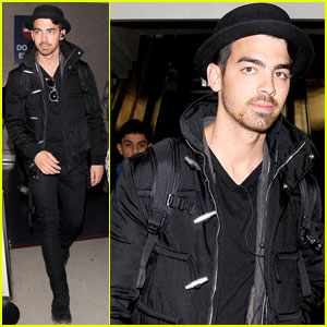Joe Jonas: The 'Marc Jacobs' Fashion Show Was 'Dreamy'