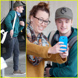 Josh Hutcherson: Fan-Friendly Arrival in Atlanta for 'Mockingjay' Filming