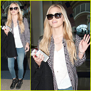 Olivia Holt Catches Kentucky Flight Out of LAX Airport!