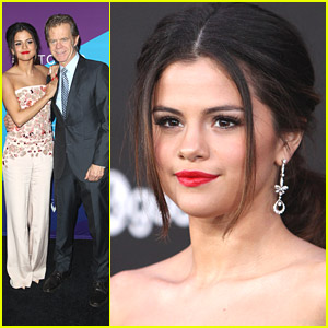 Selena Gomez on Visionary Award at unite4:good Gala: 'The Coolest Award I've Received'