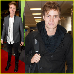 Spencer Sutherland Arrives at LAX Airport Before 'Vampire Academy' Premiere
