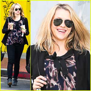 Teresa Palmer Cuts Hair Before Doctor's Appointment