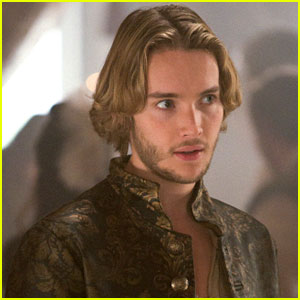 Toby Regbo: Francis & Lola Grow Closer on 'Reign'