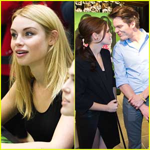 Lucy Fry & Zoey Deutch Sign in San Francisco For 'Vampire Academy'