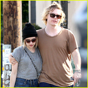 Emma Roberts & Evan Peter Cuddle Up for Sunday Brunch Outing!