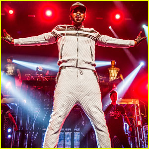 Jason Derulo Does It For the Fans!
