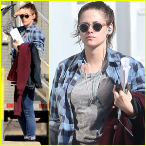 Kristen Stewart Hits the Beach During Winter for 'Still Alice' Scenes
