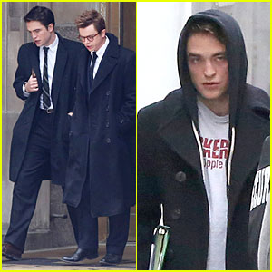 Robert Pattinson Hides Under a Hoodie on 'Life' Set!