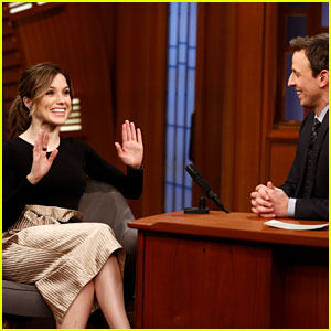 Sophia Bush Talks Chicago Weather on 'Late Night with Seth Meyers'