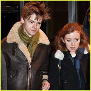 Thomas Brodie-Sangster: NYC Date Night with Girlfriend Isabella Melling
