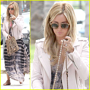 Ashley Tisdale Runs Errands After TBS Pilot Taping