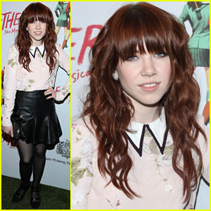 Carly Rae Jepsen Hits up the 'Heathers' Off-Broadway Debut!
