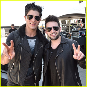 Dan + Shay: Stagecoach Country Music Festival 2014 Performance Pics!