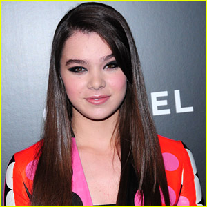 Hailee Steinfeld Joins 'Pitch Perfect 2'