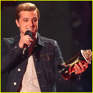 Josh Hutcherson WINS Best Male Performance at MTV Movie Awards 2014