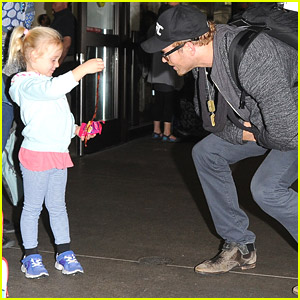 Kellan Lutz Continues To Be Amazing; Talks with Young Fan About Her Toy