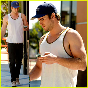 Liam Hemsworth Gives Us a Gun Show in His Tank Top!