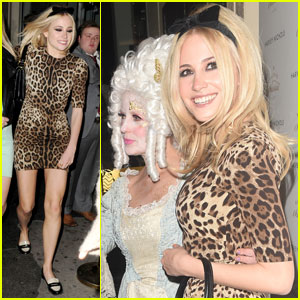 Pixie Lott: Leopard Print Princess for Busy Night Out in London!
