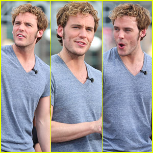 Sam Claflin's Expressions Are on Full Display for 'Extra'