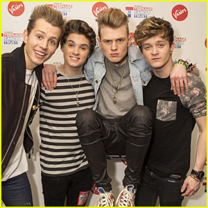 Taylor Swift Once Made Dinner for The Vamps & Wouldn't Let Them Help!