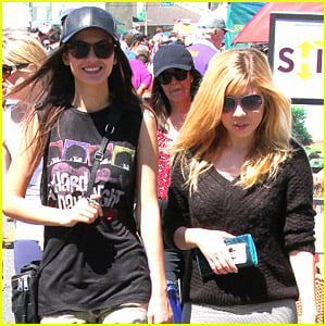 Victoria Justice & Jennette McCurdy: Farmer's Market Meet Up