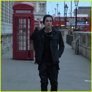 Austin Mahone Sightsees in London for New 'Shadow' Music Video - Watch Now!