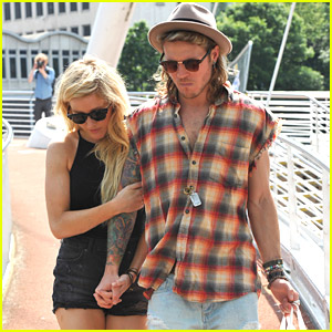 Ellie Goulding Holds Hands With Dougie Poynter While Out With Friends