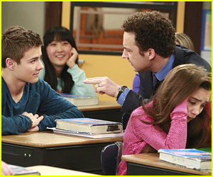 Even More New Pics from 'Girl Meets World'!