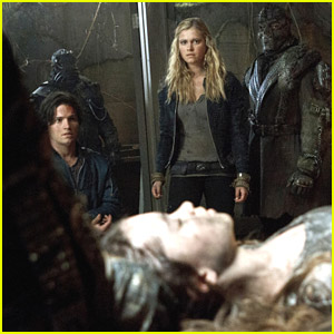 The 100 Turns Into The Hunger Games on Tonight's Episode - Get A Sneak Peek!