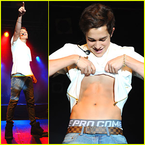 Austin Mahone Flashes His Abs On Stage Again During Berlin Concert