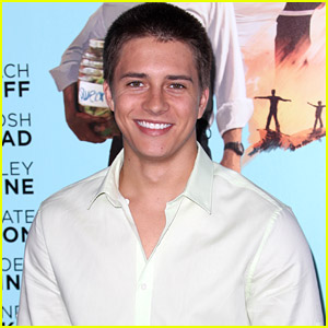 Billy Unger Supports Joey King at 'Wish I Was Here' Premiere