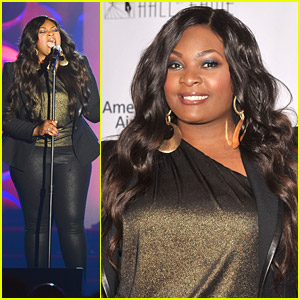 Candice Glover Performs at Songwriters Fall of Fame Induction Awards 2014