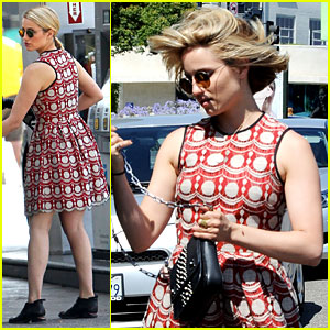 Dianna Agron Is On the Hunt for Natural Hair Care Products