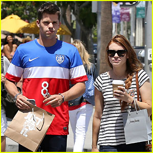 Holland Roden & Max Carver Go Shopping & Grab Coffee Together!