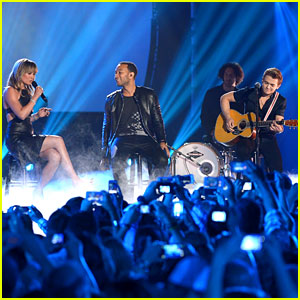 Hunter Hayes Rocks the CMT Awards Stage with Jennifer Nettles & John Legend! (Video)