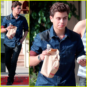 Jake T. Austin Stops for Bagels Before 'The Fosters' Season Two Premiere!