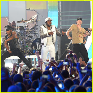 Jason Derulo Performs 'Talk Dirty' at CMT Awards with Florida Georgia Line & Luke Bryan! (Video)