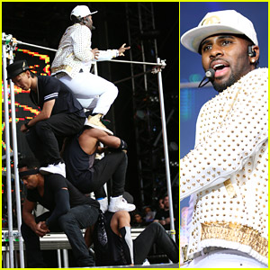 Jason Derulo Uses Dancers As Human Staircase During North East Live 2014