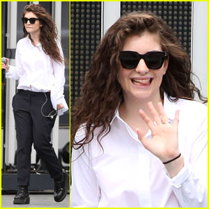 Lorde Can't Be Grumpy in Toronto Because Everyone is Nice There!