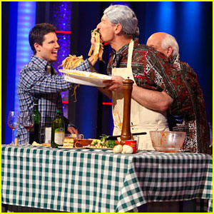 Robbie Amell Stops by 'Whose Line Is It Anyway?' Tonight - See the Pics!