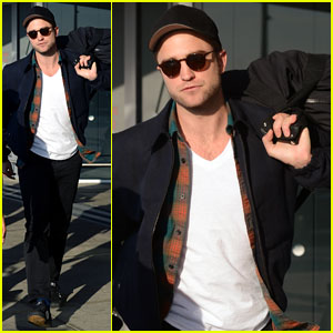 Robert Pattinson Spills Secrets on Avoiding Photographers in L.A.