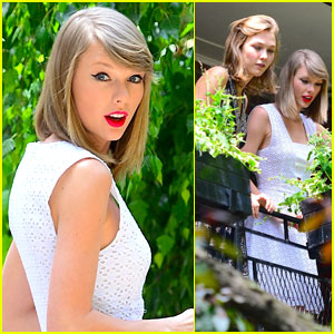 Taylor Swift & Karlie Kloss: Gorgeous Garden Gals in New York!