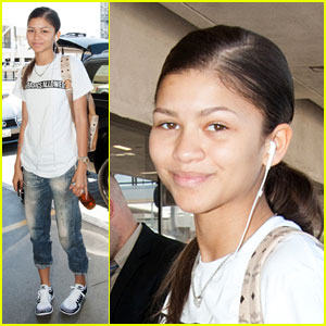 Makeup Free Zendaya Says She is Far from Perfect!