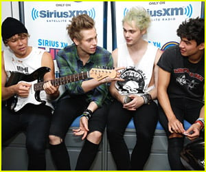 5 Seconds of Summer Reveal Crushes on Ariana Grande & Pixie Lott!