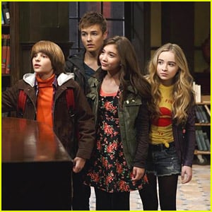 Cory Inadvertently Sets Daugther Riley Up with New Kid Lucas in New 'Girl Meets World' Episode