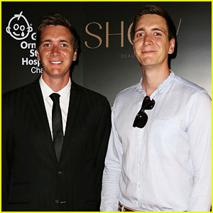 'Harry Potter' Twins Oliver Phelps & James Phelps Hit Up the F1 Party Together